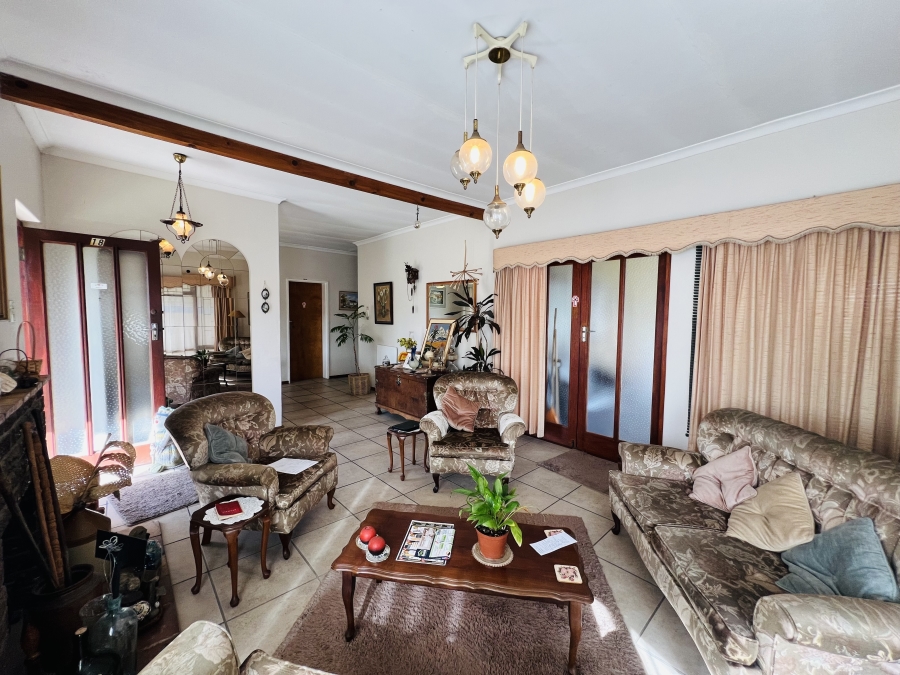 4 Bedroom Property for Sale in Van Der Stel Western Cape